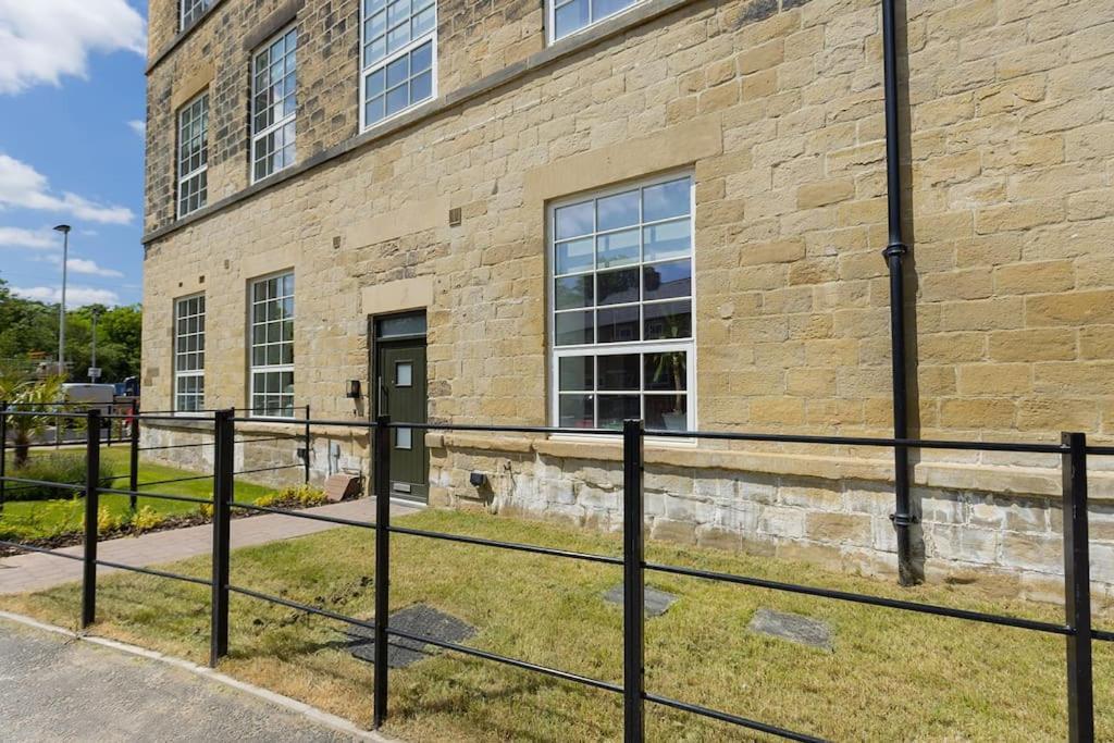 Bobbin Row - Grade 2 Listed Property With A Beautiful Design With Access To Leeds Leeds  Exterior foto