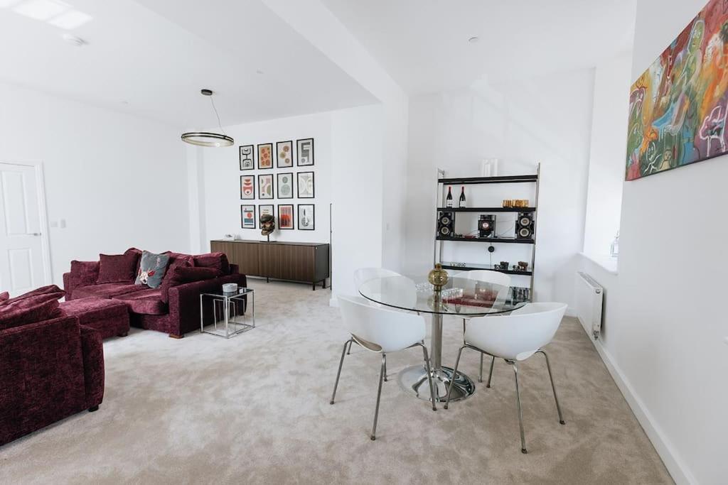 Bobbin Row - Grade 2 Listed Property With A Beautiful Design With Access To Leeds Leeds  Exterior foto